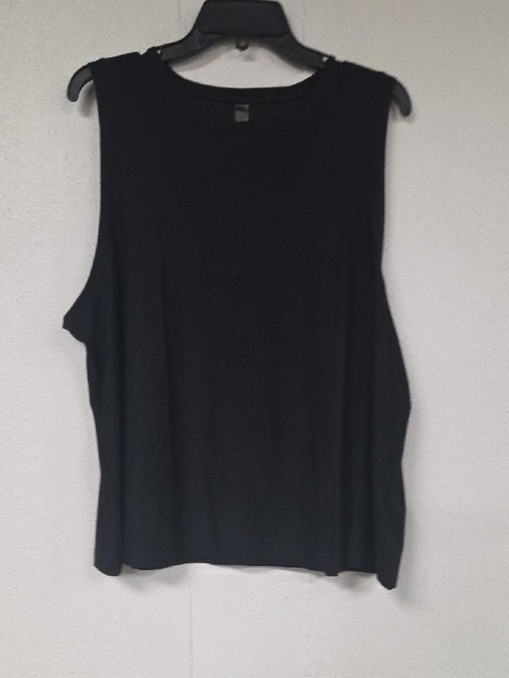 Beyond Yoga Black Sleeveless Relaxed Tank - Picture 6 of 9